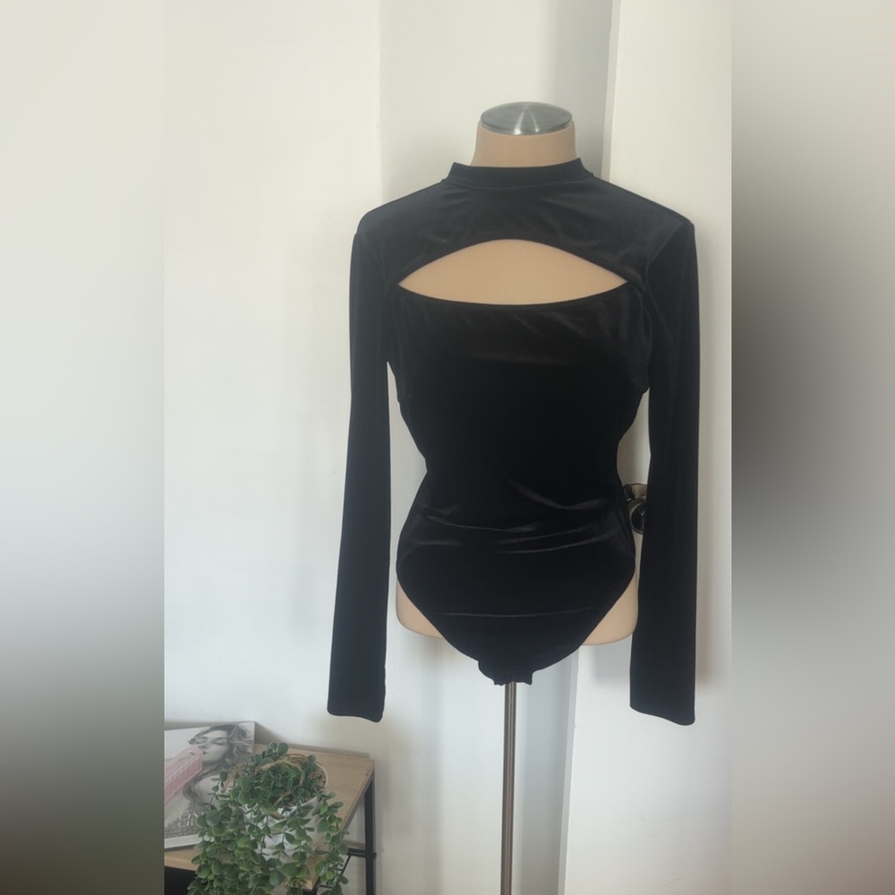 Black Velvet One Piece - La Senza